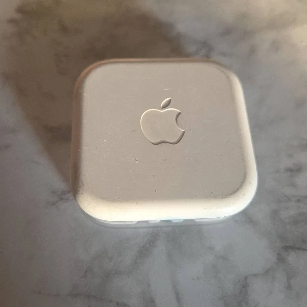 Empty‎ Apple Earphones Case